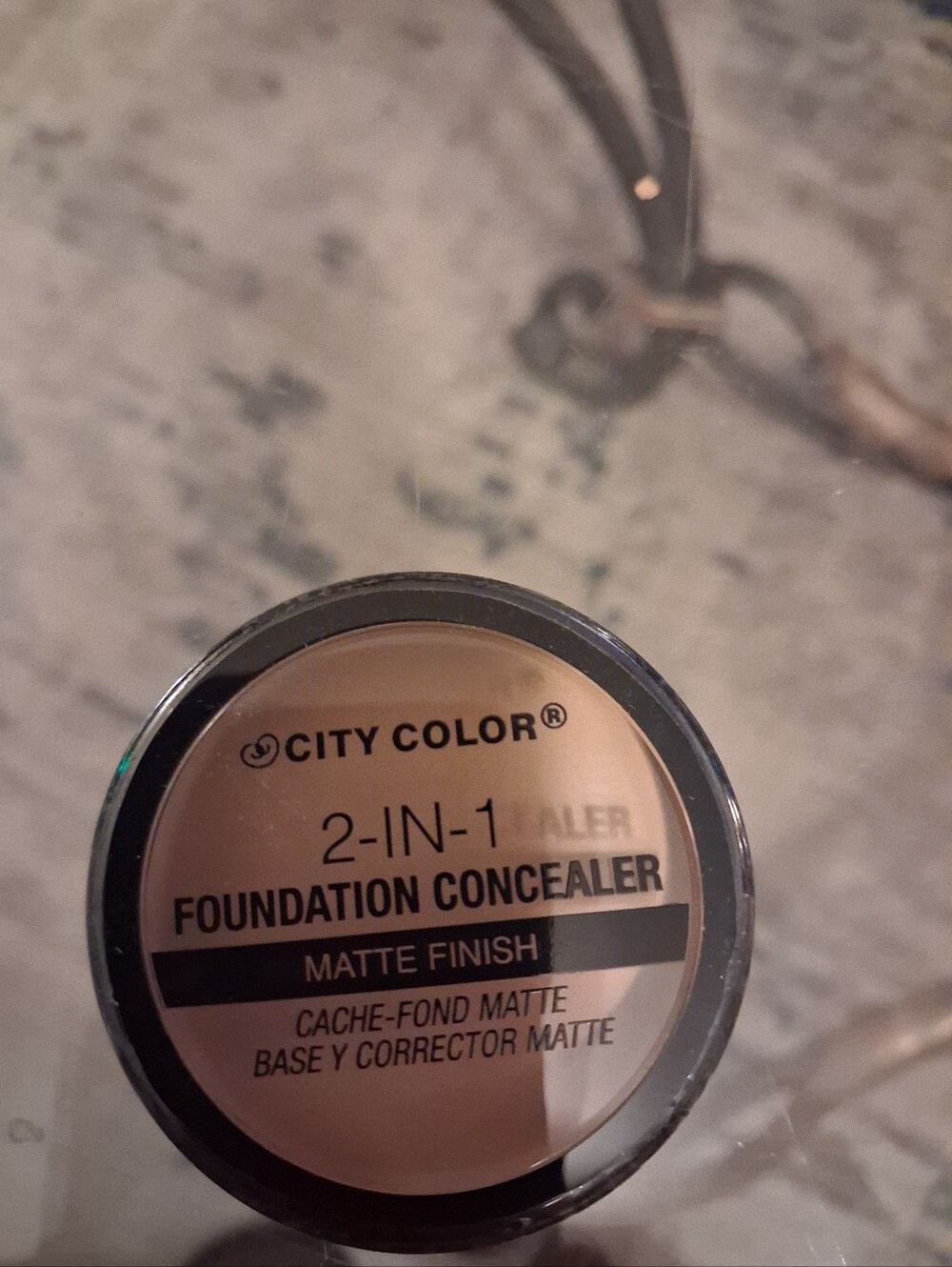 City Color 2-in-1 Foundation Concealer - Matte Finish (Beige)(Medium)